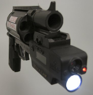 DefenderPistolCamFrnt365.JPG